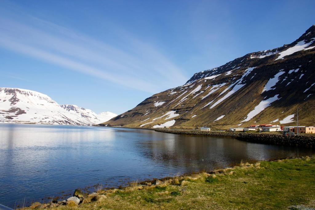 Comfy Guesthouse Westfjords Sudureyri ภายนอก รูปภาพ